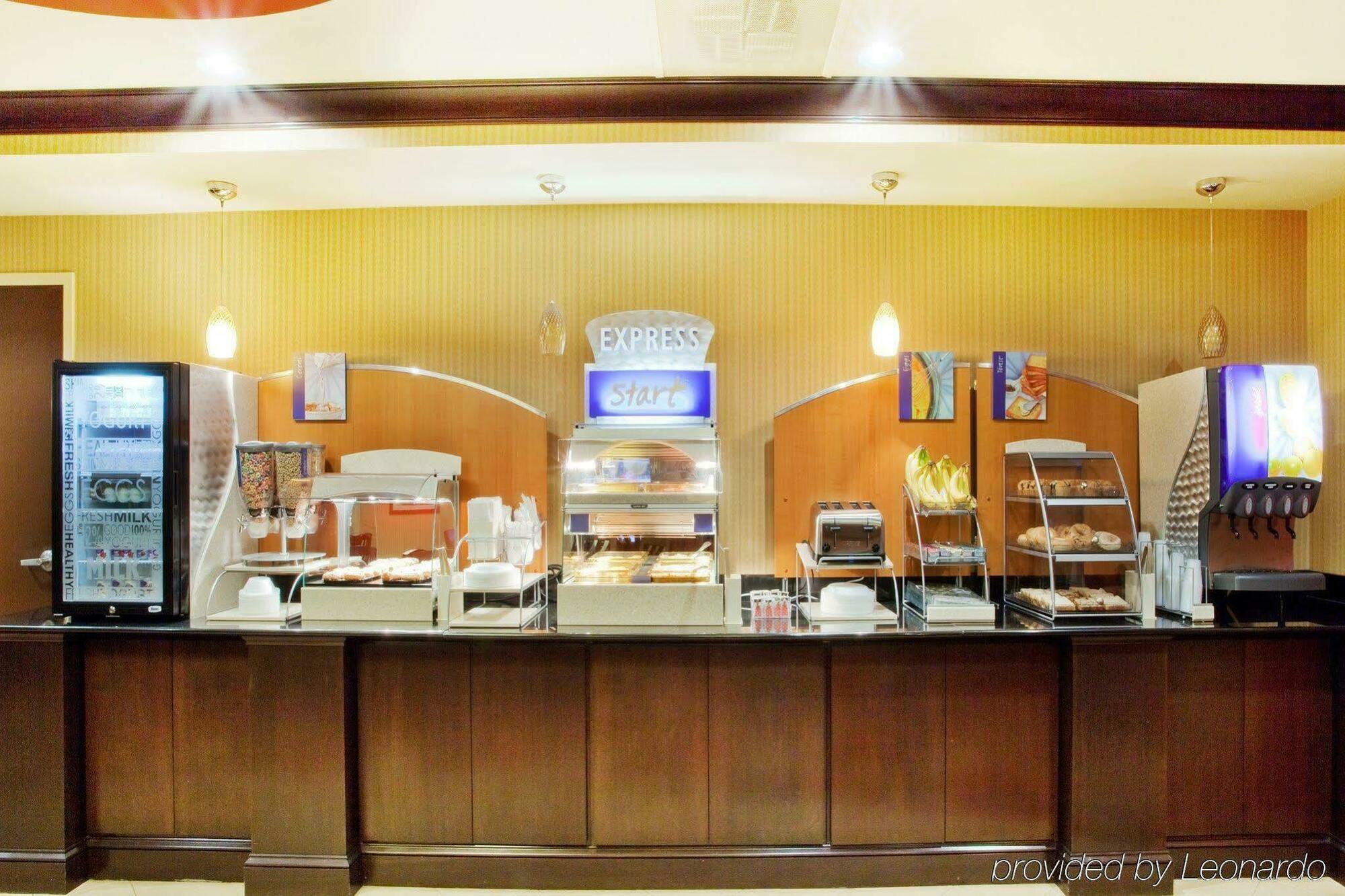 Holiday Inn Express Rome-East By Ihg Zewnętrze zdjęcie